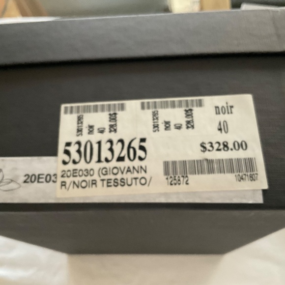 Shoes - Picture 7 of 7